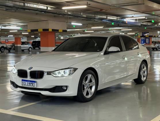 BMW 320i 2.0 16V TURBO ACTIVE FLEX 4P AUTOMÁTICO BMW 320i 2.0 16V TURBO ACTIVE FLEX 4P AUTOMÁTICO